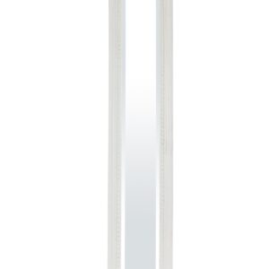 Úzke nástenné zrkadlo s bielym ozdobným rámom